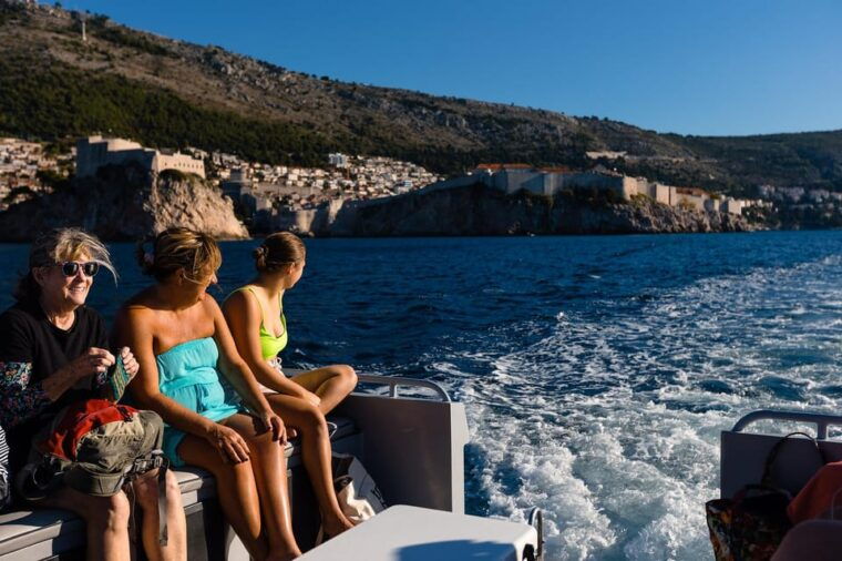 dubrovnik-ufo-the-boat