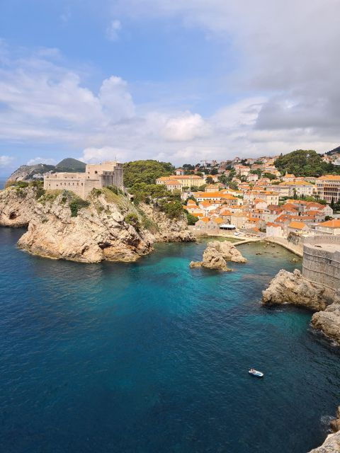 dubrovnikcity-walls-old-town-2-in-1-walking-tour