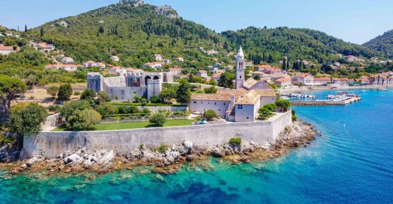 dubrovnikelaphiti-islands-and-caves-private-speedboat-tour