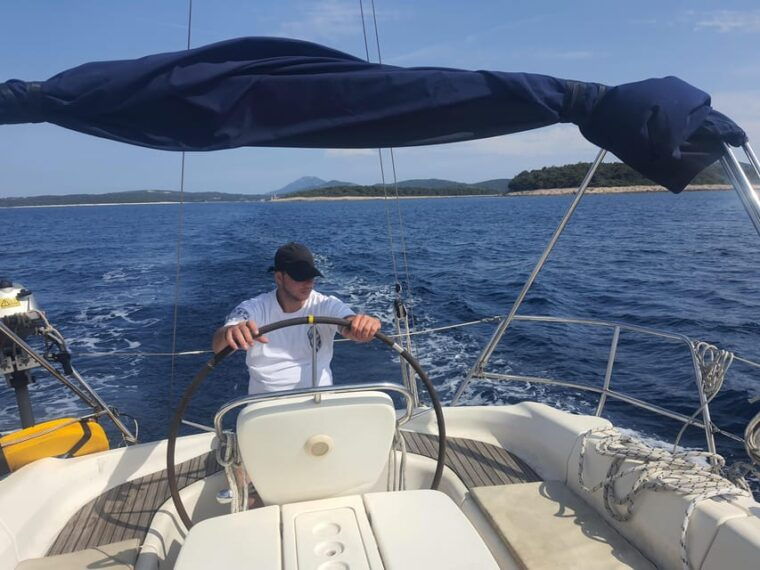 dubrovnikprivate-crouse-around-elaphite-on-a-sailing-yacht