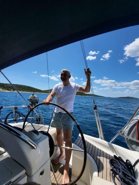 dubrovniksailing-tour-around-elaphiti-islands-by-sail-yacht