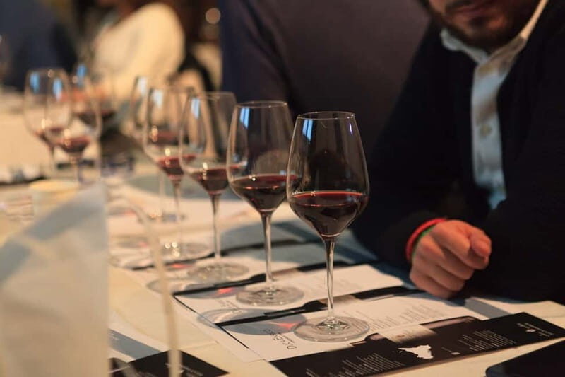 Duca di Salaparuta: Tour of the winery and wine tastings - The Guided Tour: Engaging and Informative