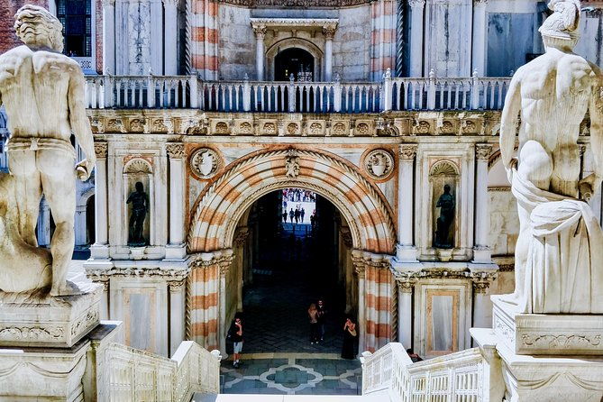 ducal-venice-historical-walking-tour-skip-the-line-doges-palace
