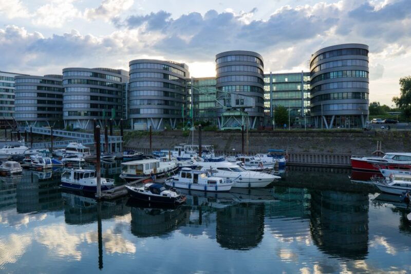duisburg-guided-walking-tour-through-the-inner-harbour