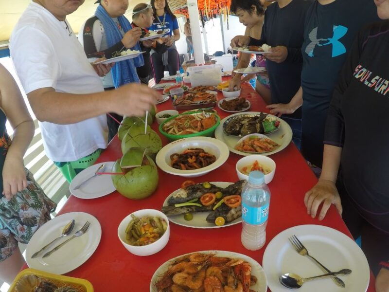 dumaguete-dolphin-watching-manjuyod-sandbar-private-tour