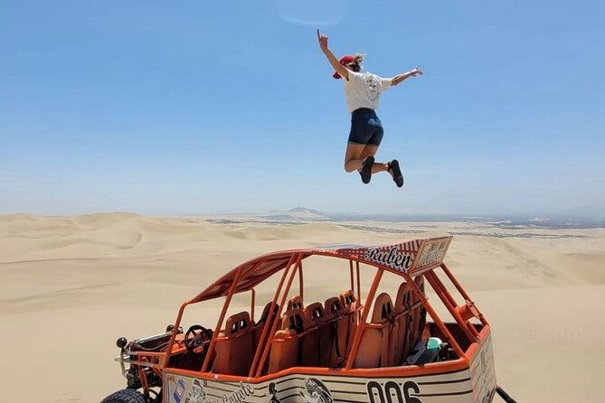 dune-buggy-and-sandboarding-in-huacachina