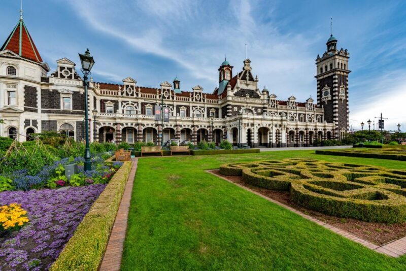 Dunedin Family Private Walking Tour: Heritage & Nature - Exploring Dunedin Through a Family Private Walking Tour: Heritage & Nature