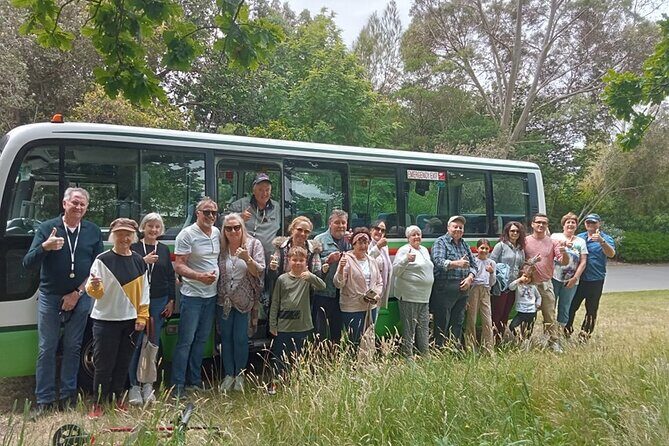 Dunedin Nature and City Tour with Larnach Castle included - Final Stop: Robert Scott Memorial