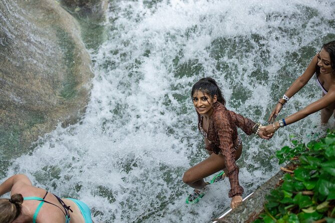 dunns-party-catamaran-climb-and-zipline-from-montego-bay