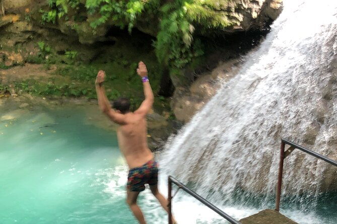 dunns-river-and-blue-hole-secret-falls-from-mobay