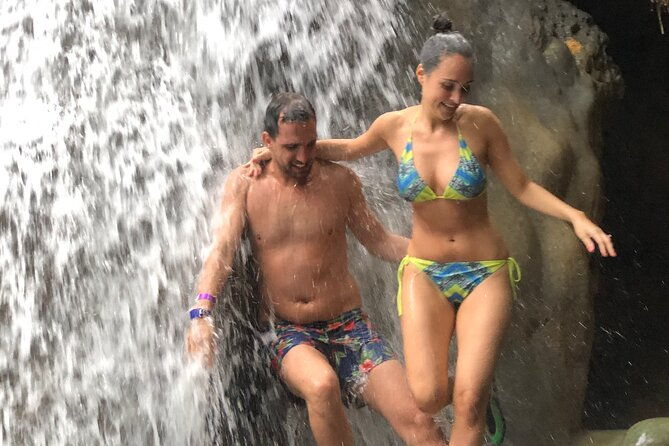 dunns-river-and-blue-hole-secret-falls-from-mobay