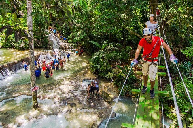 dunns-river-climb-and-zipline-over-the-falls