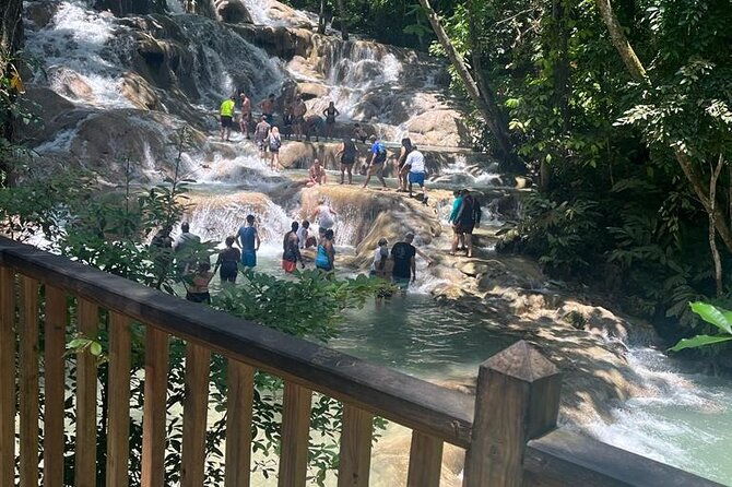 dunns-river-falls-and-beach-from-ocho-rios-jamaica