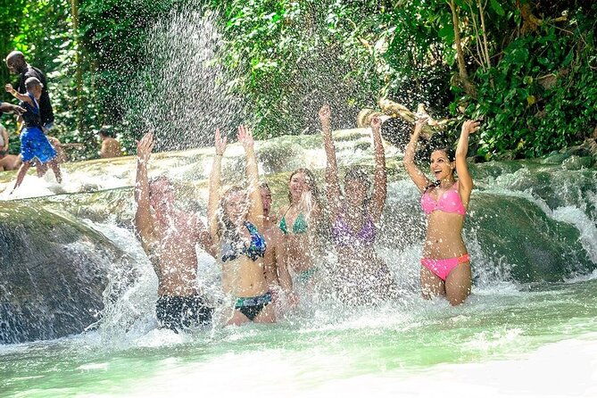 dunns-river-falls-and-ocho-rios-shopping-tour-from-runaway-bay