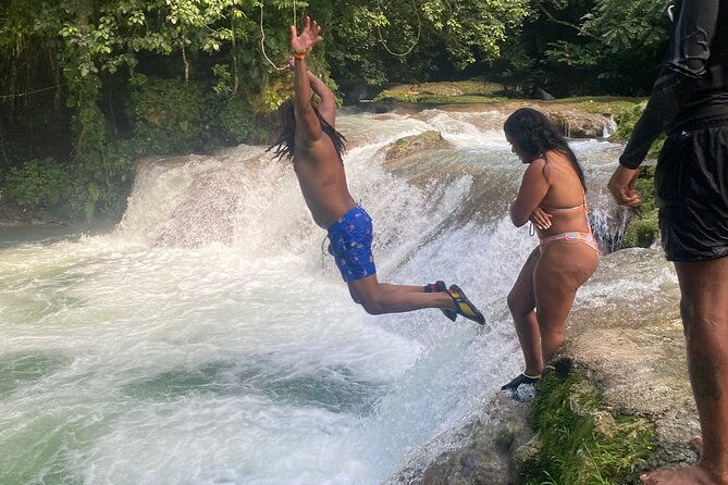dunns-river-falls-and-shopping-tour-in-ocho-rios