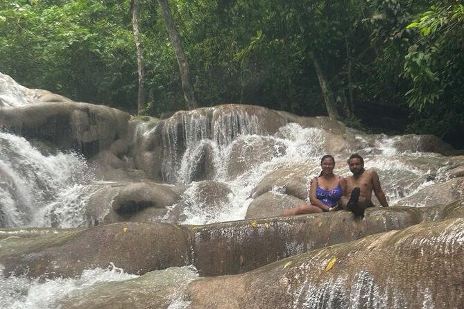 dunns-river-falls-and-shopping-tour-in-ocho-rios