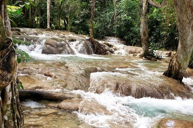 dunns-river-falls-blue-hole-in-ocho-rios-frm-negril-montego-bay