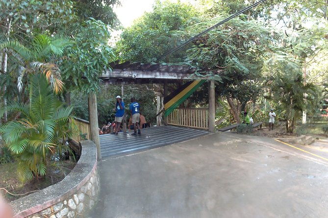 dunns-river-falls-park-and-beach
