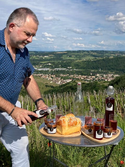 duo-parents-children-wine-cote-rotie-tour-visit