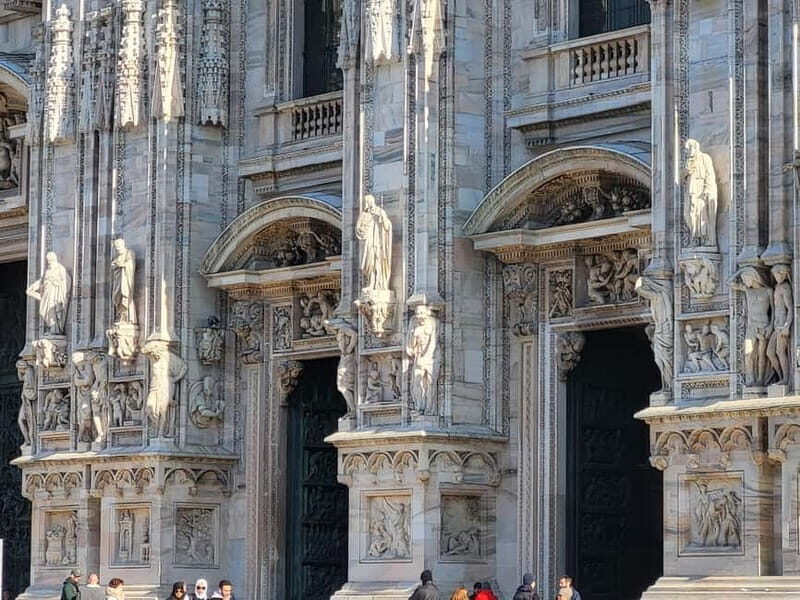 Duomo di Milano: Skip-the-Line Guided Tour + Museum Entry - Authentic Insights from Reviewers
