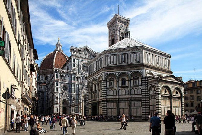 duomo-square-tour-in-florence-2
