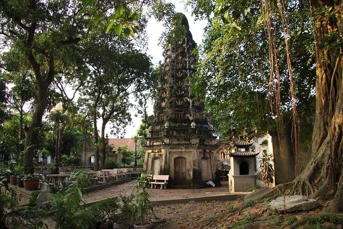 Duong Lam Ancient Village & Mia Pagoda 1 Day Trip - FAQ