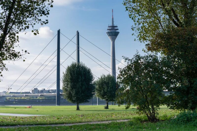 dusseldorf-rhine-tower-adult-entry