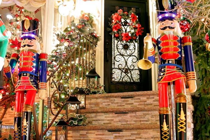 dyker-heights-brooklyn-christmas-lights-walking-tour