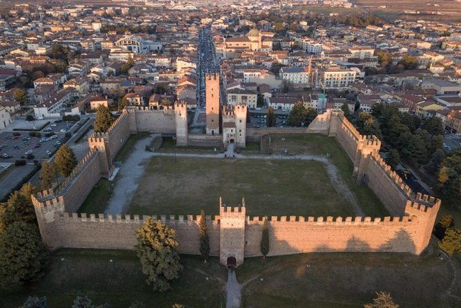 e-bike-adventure-among-medieval-castles-and-old-villages