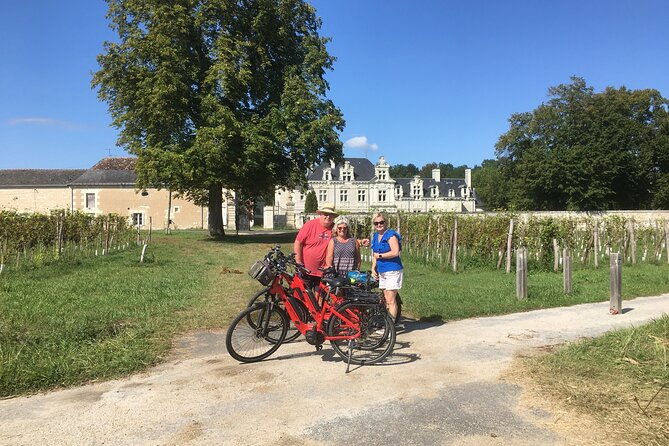 e-bike-cycling-and-wine-in-saumur-france