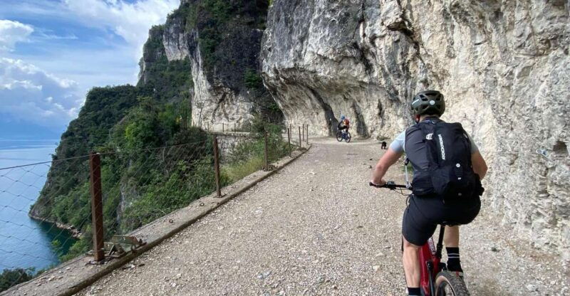 e-bike-gravel-tour-to-discover-the-ponale-path