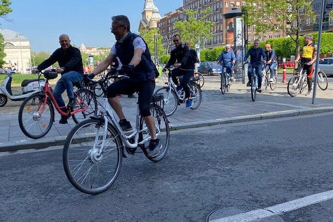 e-bike-guided-tour-in-castle-hill-budapest
