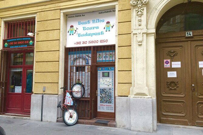 e-bike-guided-tour-in-castle-hill-budapest