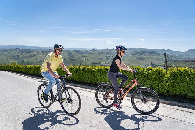e-bike-in-the-langhe-landscapes-wines-and-cuisine