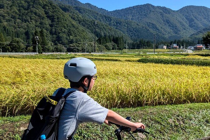 E Bike in Yuzawa Mountain Views Lake Daigenta and Rice Terraces - Key Points
