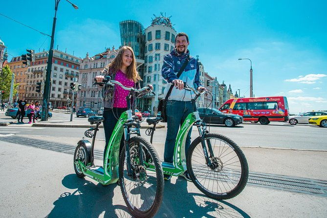 e-bike-or-e-scooter-tour-prague-highlights