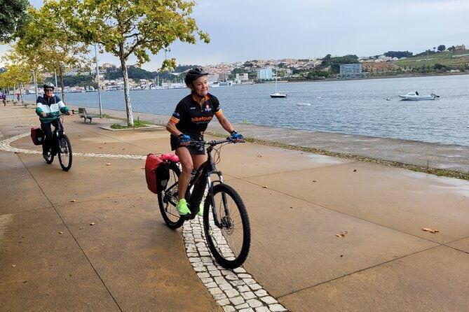 e-bike-porto-downtown-and-sightseeing-bike-tour-2
