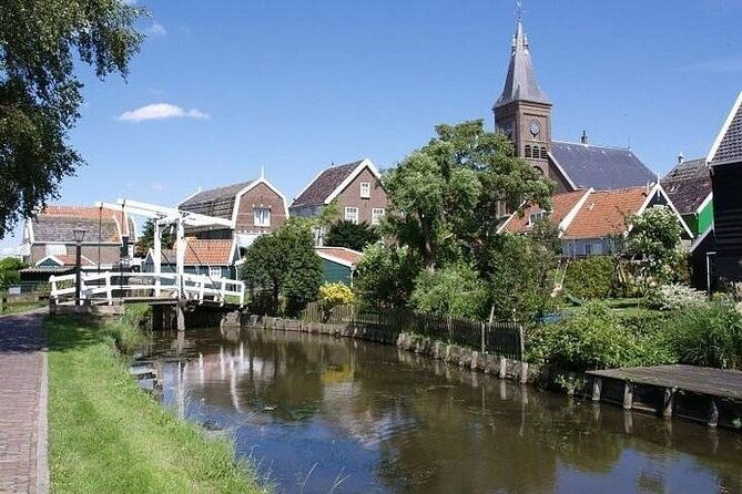 e-bike-private-tour-countryside-of-amsterdam-volendam-marken