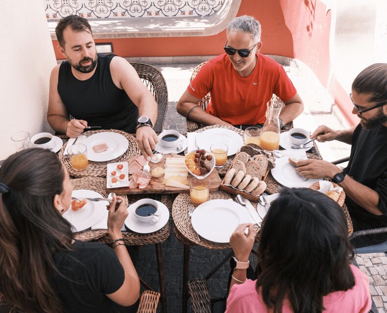 E-Bike Road Tour with Cabo Girão Viewpoint & Late Breakfast - Starting Point and First Impressions