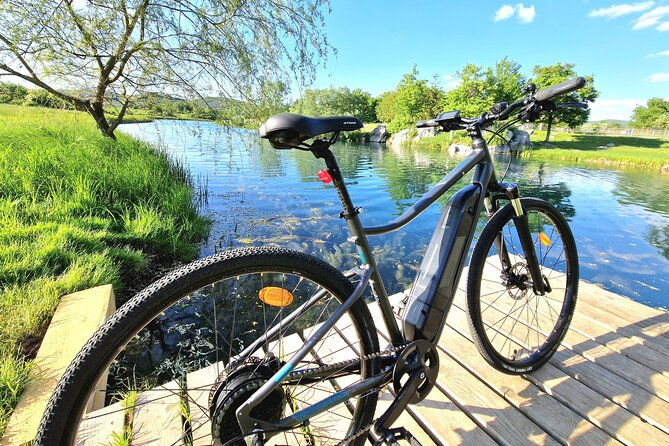 e-bike-tour-around-gacka-river-valley