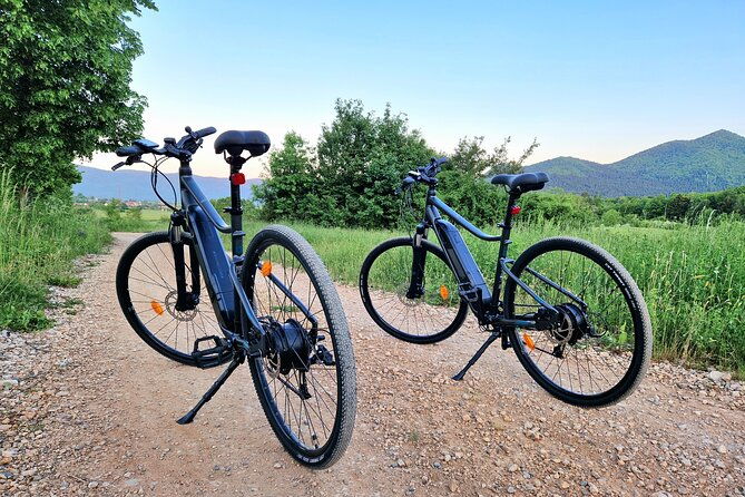 e-bike-tour-around-gacka-river-valley