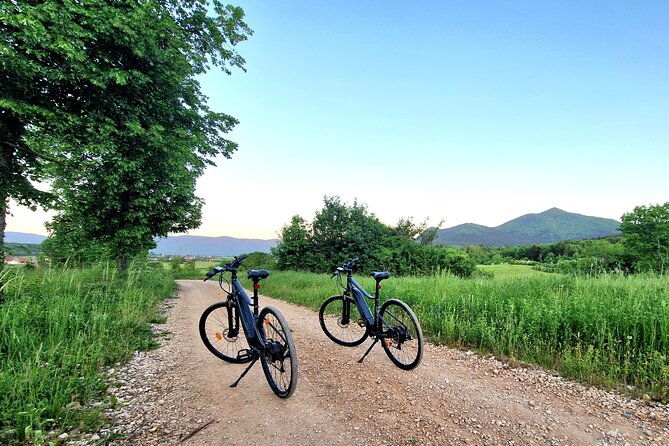 e-bike-tour-around-gacka-river-valley