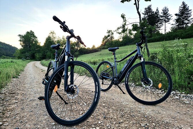 e-bike-tour-around-gacka-river-valley