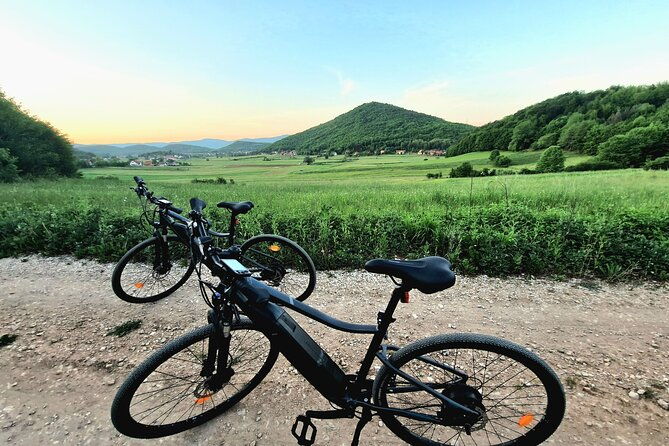e-bike-tour-around-gacka-river-valley