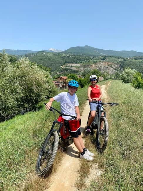 E-Bike Tour - Castles cycle route in Lunigiana - The Experience: Pros and Cons