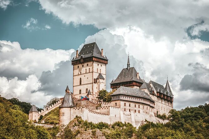 e-bike-tour-from-prague-to-karlstejn-castle