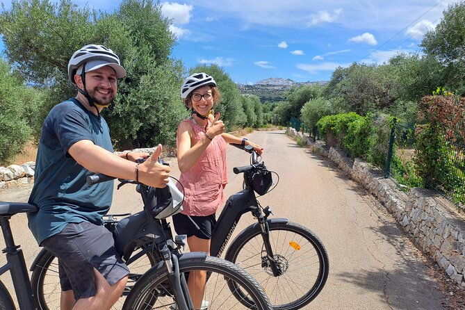 e-bike-tour-in-the-plain-of-the-secular-olive-trees-of-ostuni-2