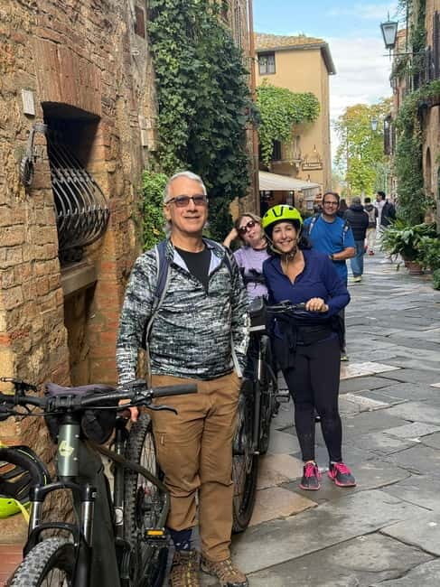 E-Bike Tour in Tuscany: Scenic Ride, Gourmet Lunch & Wine - Who Will Love This Tour?  