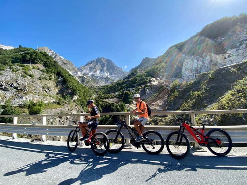 E-Bike Tour to the Carrara Marble Quarries with lard tasting - The Scenic Ride & Viewpoints