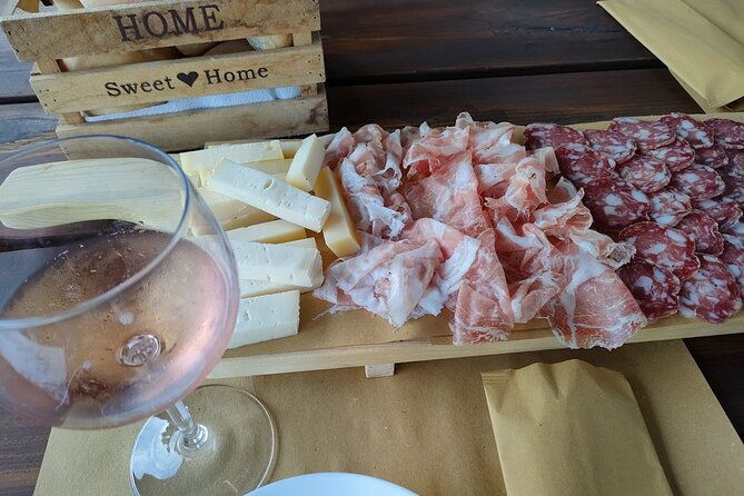 e-bike-tour-with-wine-tasting-from-salo